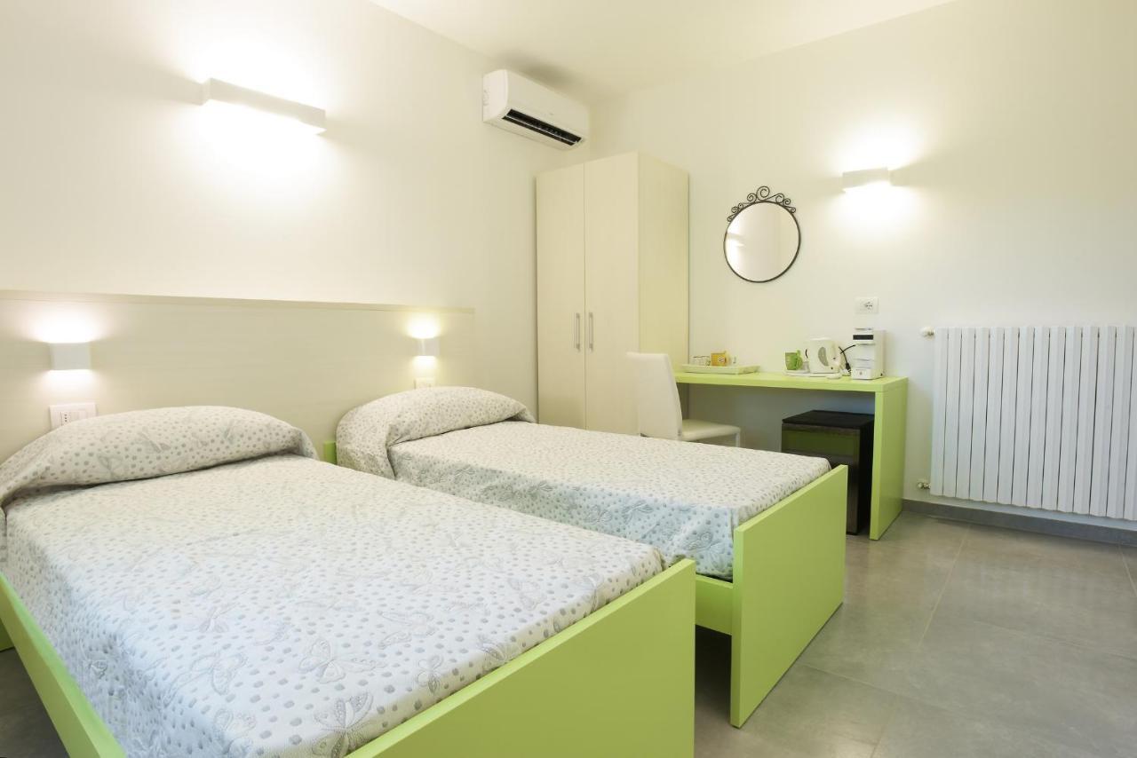 Rose Canine B&B Cesenatico Eksteriør billede